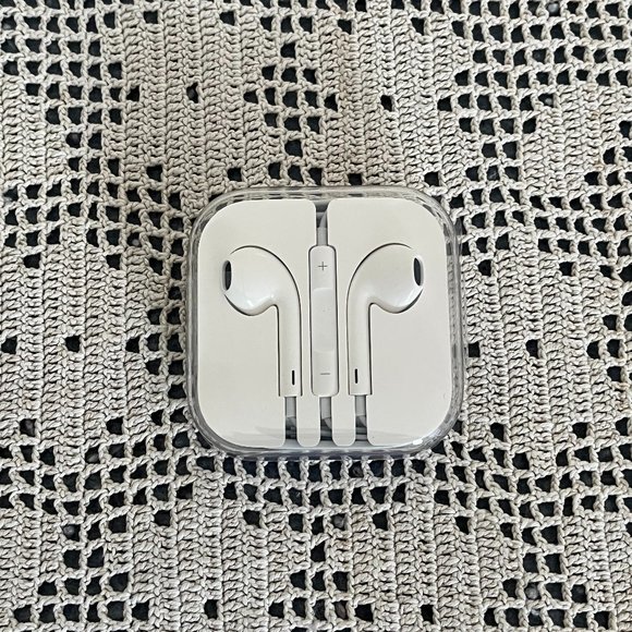 Apple Headphones New Apple Wired Headphones Poshmark